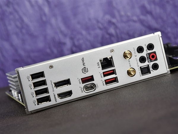 傻傻分不清楚?教你一眼看出USB接口的版本和速率